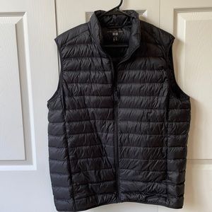 Men’s L Uniqlo vest